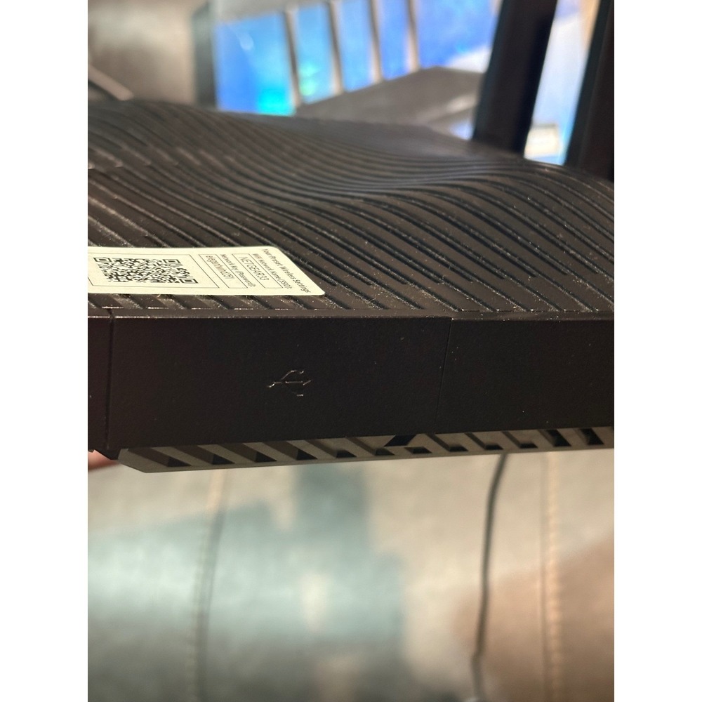 Netgear Nighthawk X8 AC5000 Smart WiFi Router R8300 Tri-Band Quad-Stream MU-MIMO - Picture 4 of 11